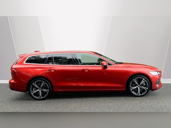 Used Volvo V60 2023 for sale - 75966956: Photo