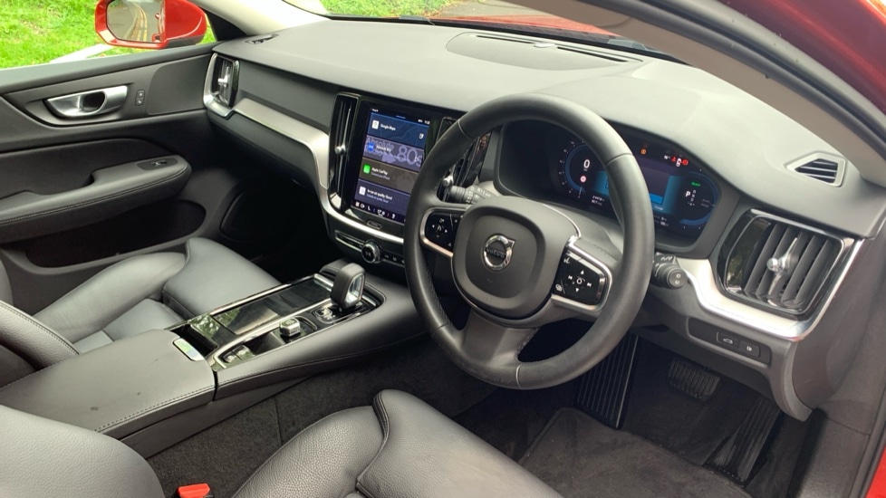 Used Volvo V60 2023 for sale - 75966956: Photo 4