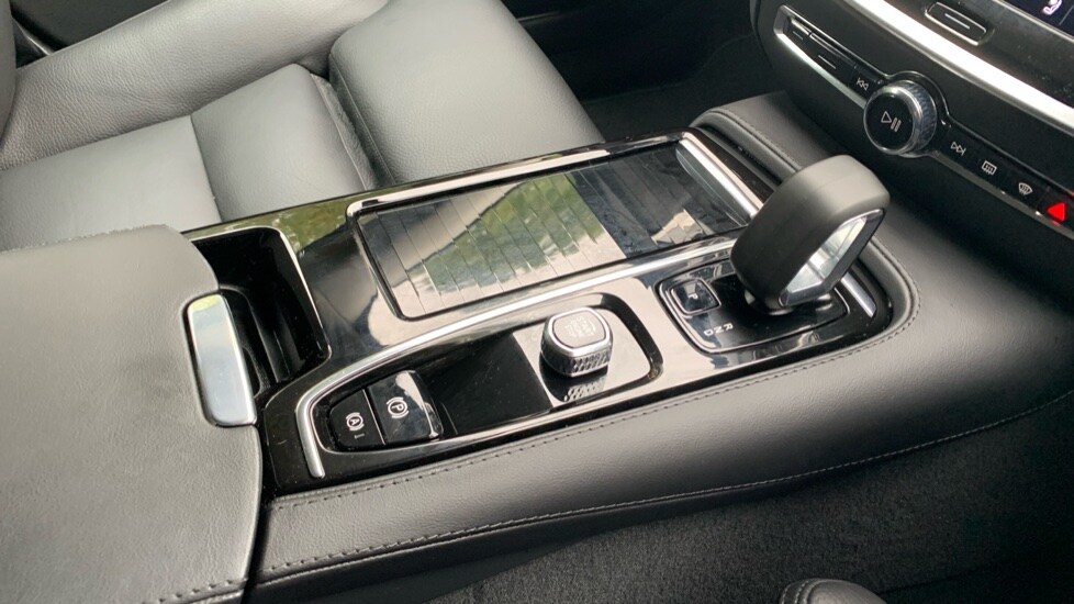 Used Volvo V60 2023 for sale - 75966956: Photo 47