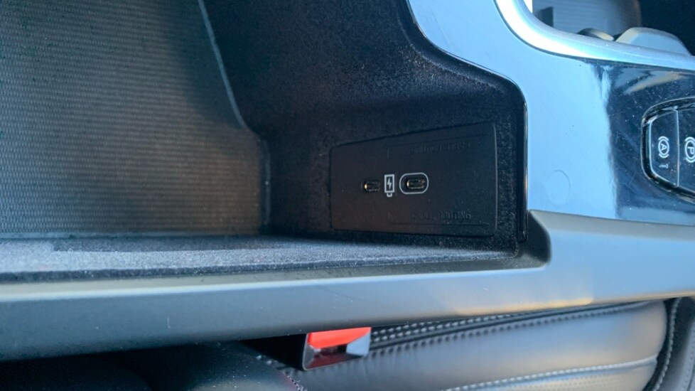 Used Volvo XC60 2022 for sale - 77099141: Photo 27