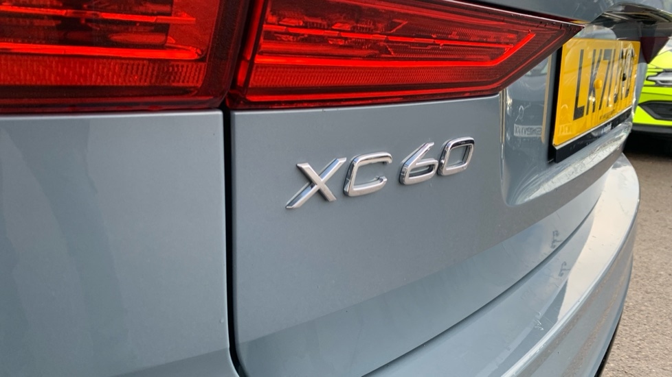 Used Volvo XC60 2021 for sale - 77312282: Photo 25