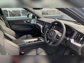 Used Volvo XC60 2021 for sale - 77312282: Photo