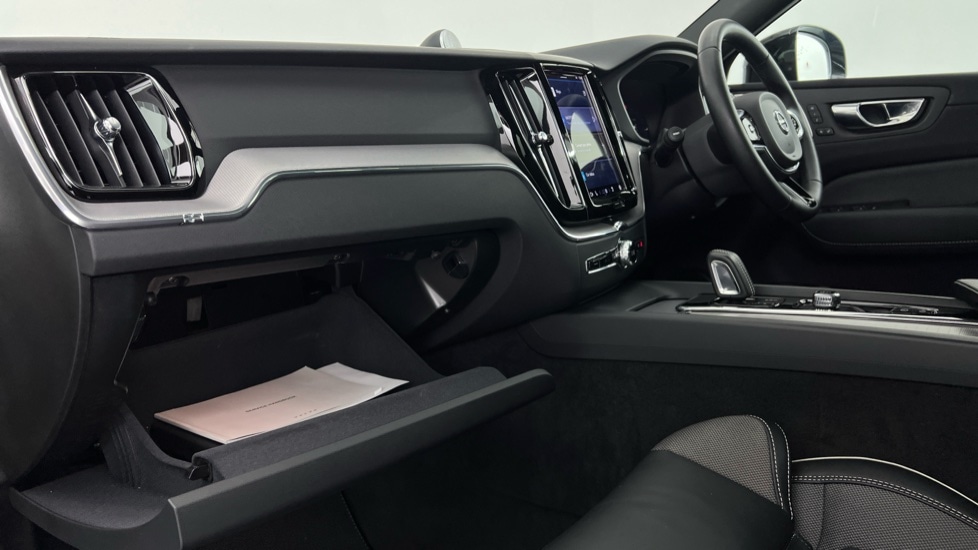 Used Volvo XC60 2021 for sale - 77312282: Photo 54