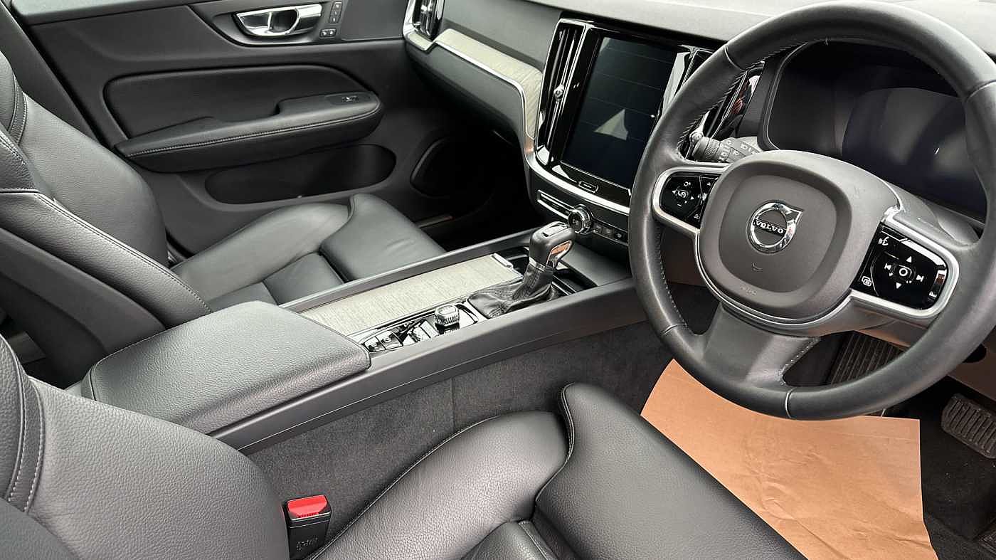 Used Volvo V60 2018 for sale - 77979062: Photo 11