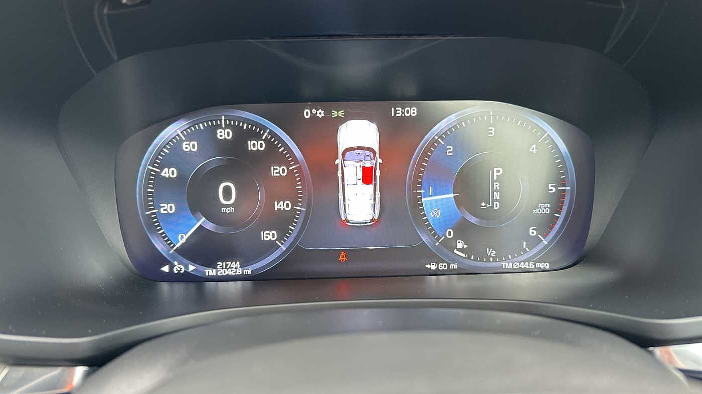 Used Volvo V60 2018 for sale - 77979062: Photo 14