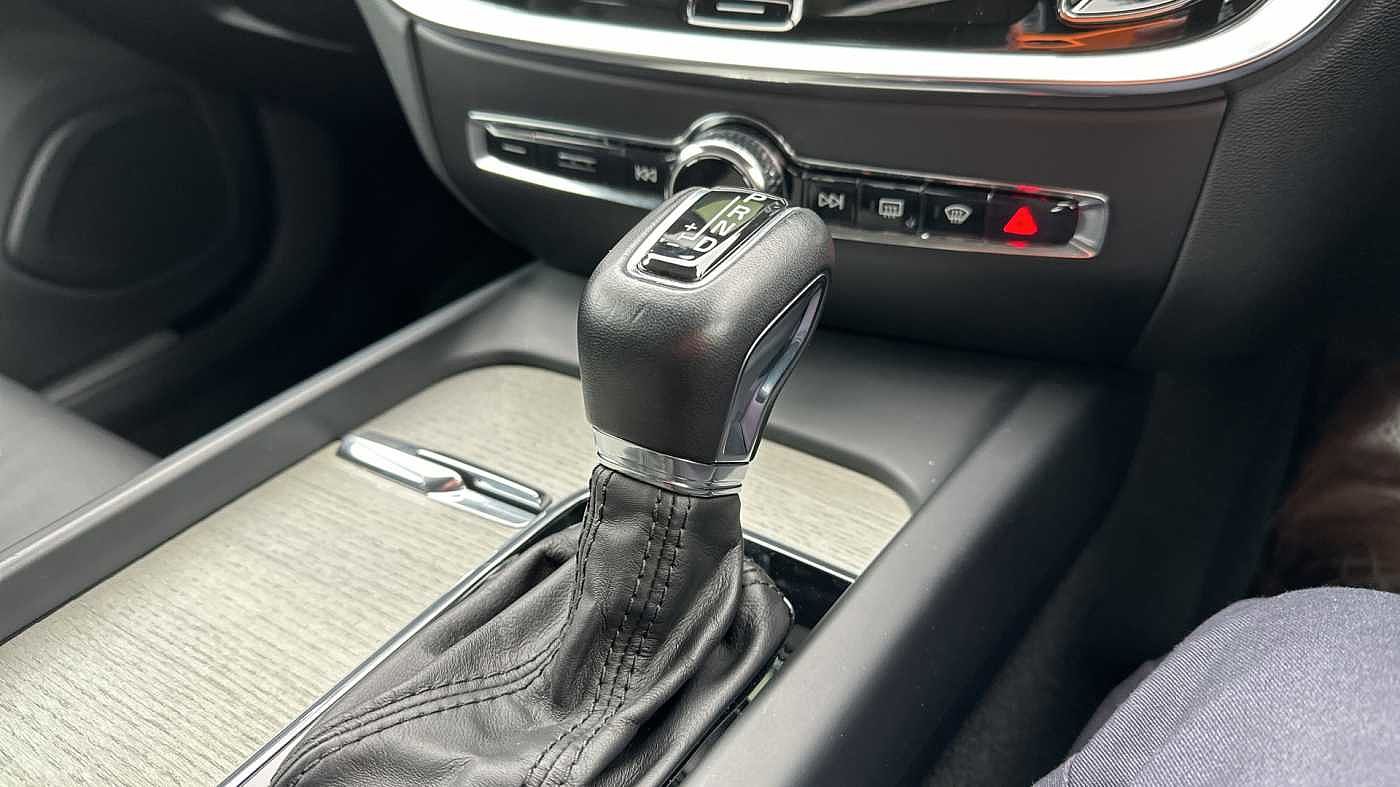 Used Volvo V60 2018 for sale - 77979062: Photo 15