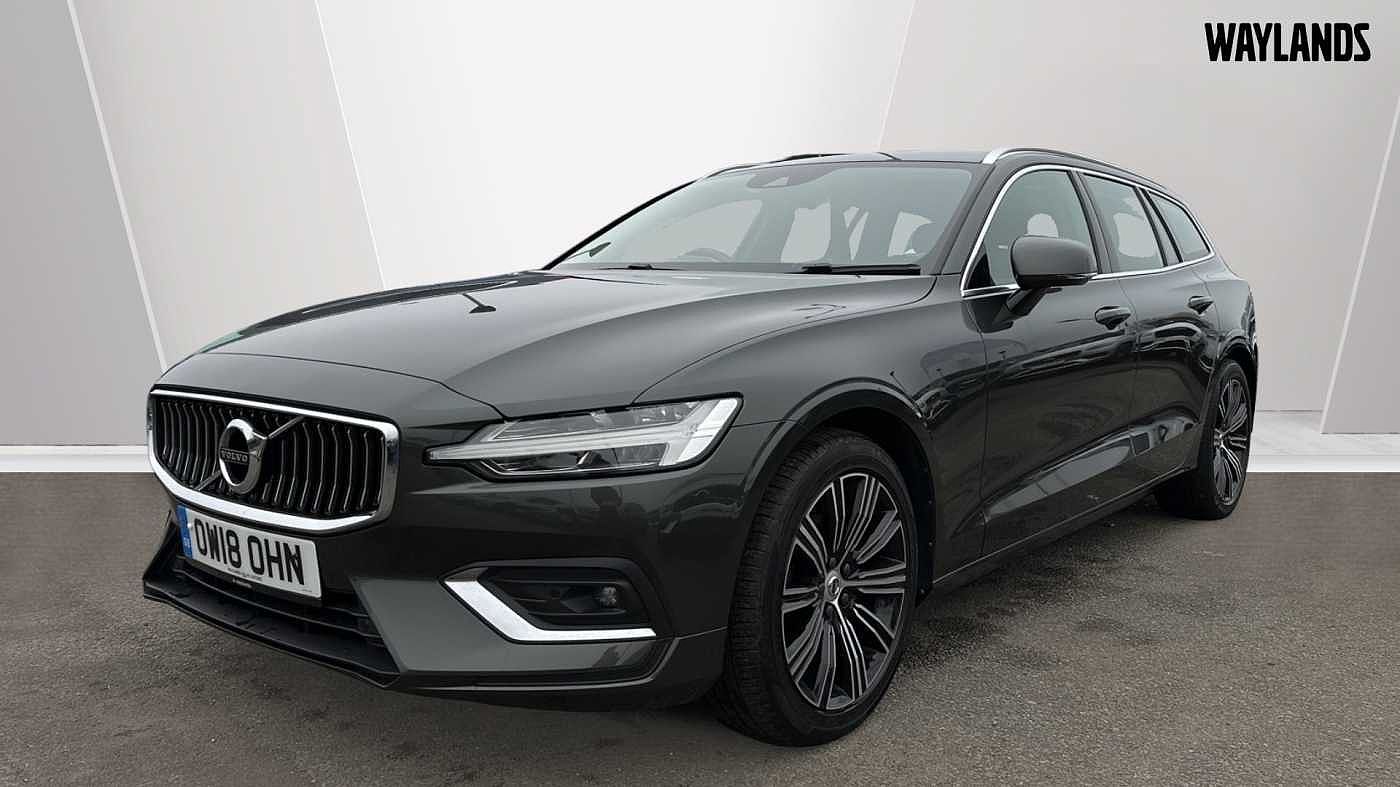 Used Volvo V60 2018 for sale - 77979062: Photo 2