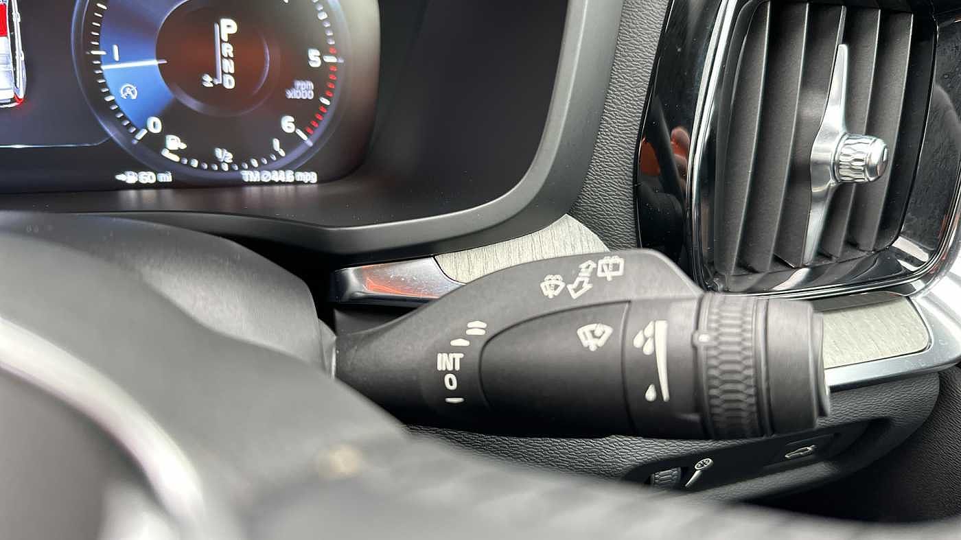 Used Volvo V60 2018 for sale - 77979062: Photo 21