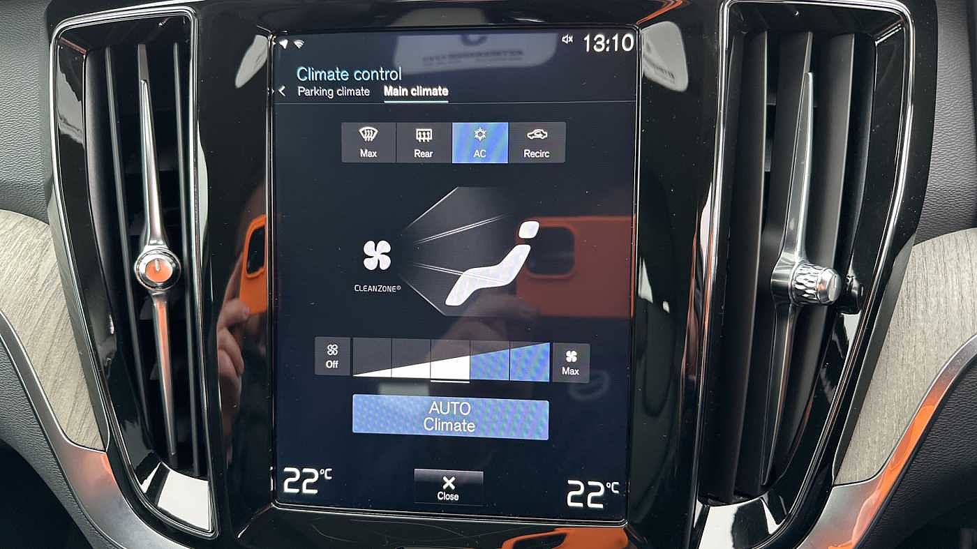 Used Volvo V60 2018 for sale - 77979062: Photo 23