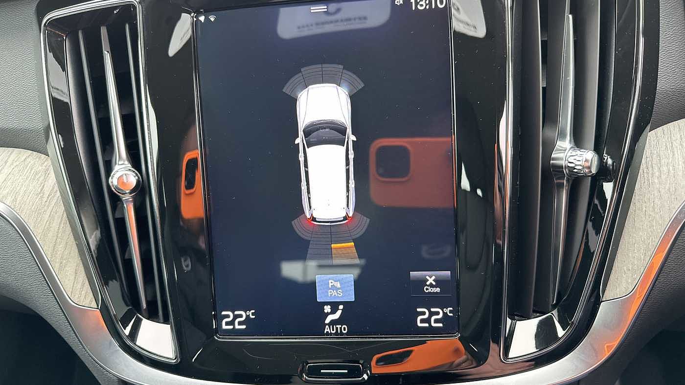 Used Volvo V60 2018 for sale - 77979062: Photo 24