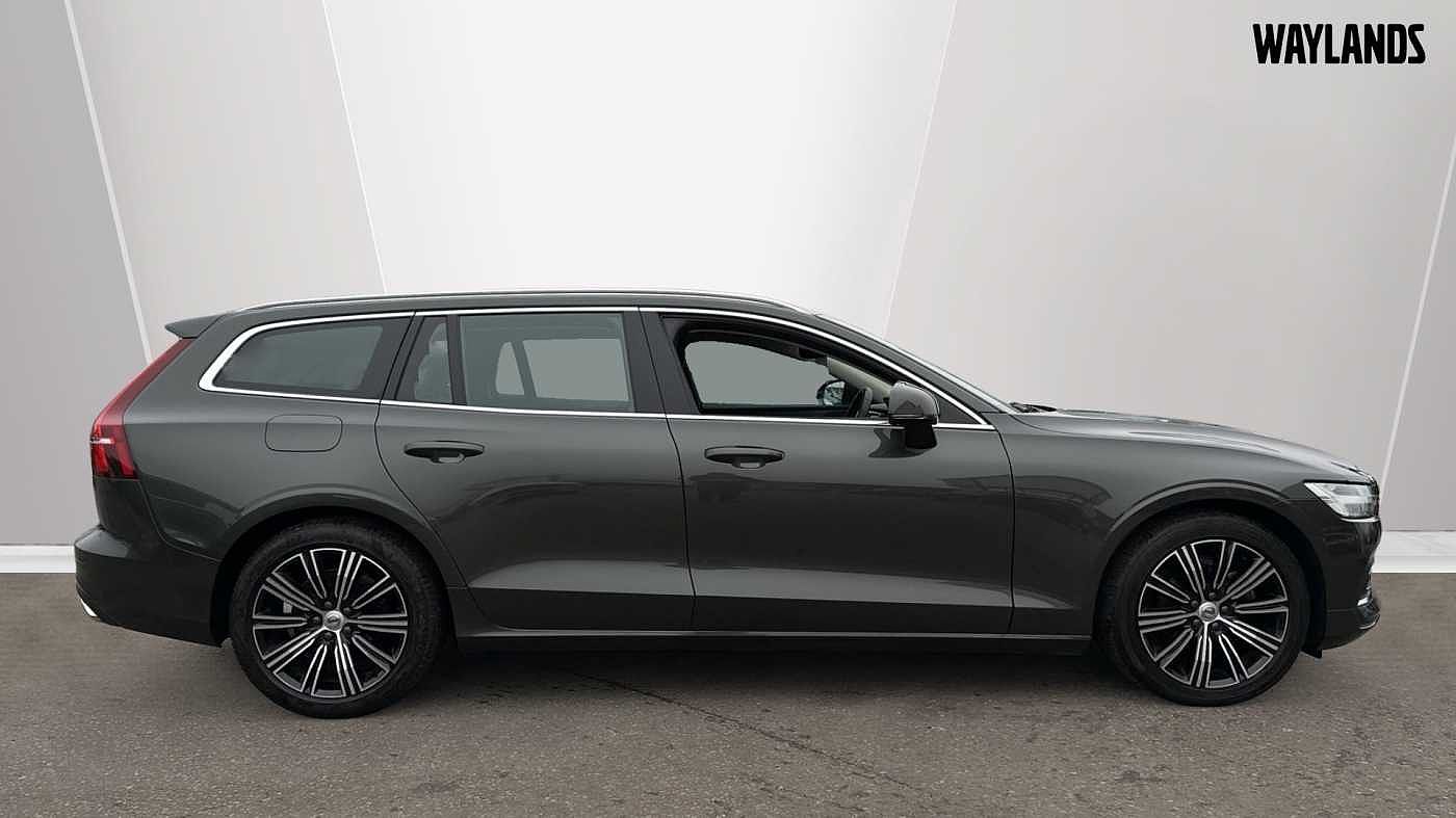 Used Volvo V60 2018 for sale - 77979062: Photo 5