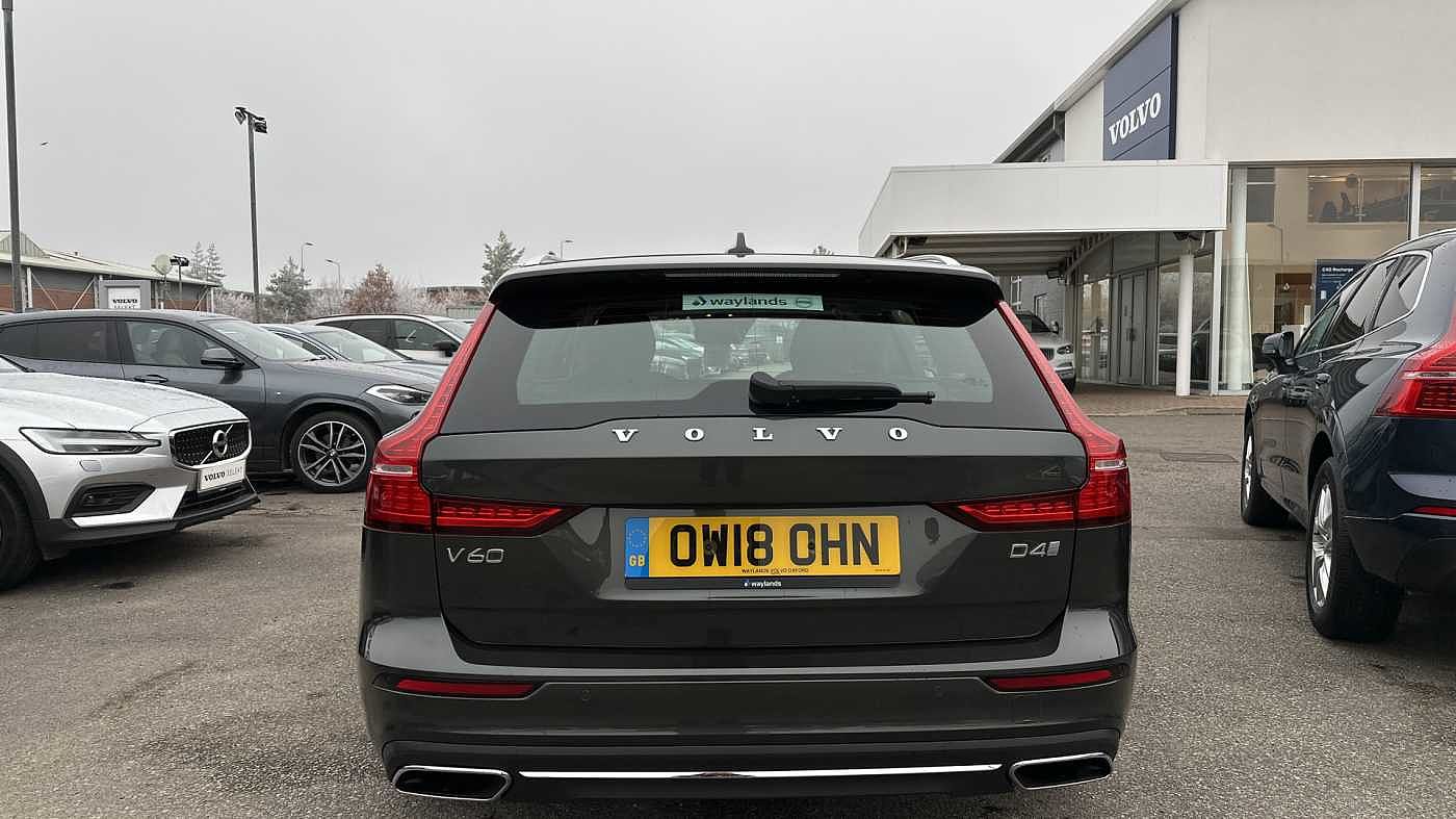 Used Volvo V60 2018 for sale - 77979062: Photo 8