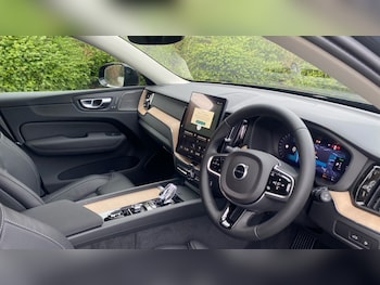 Used Volvo XC60 2025 for sale - 77111442: Photo