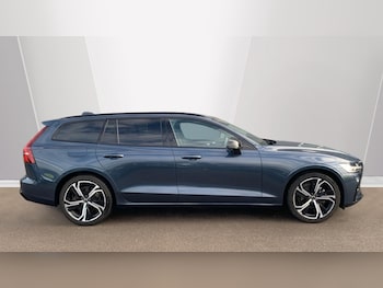 Used Volvo V60 2025 for sale - 76842085: Photo