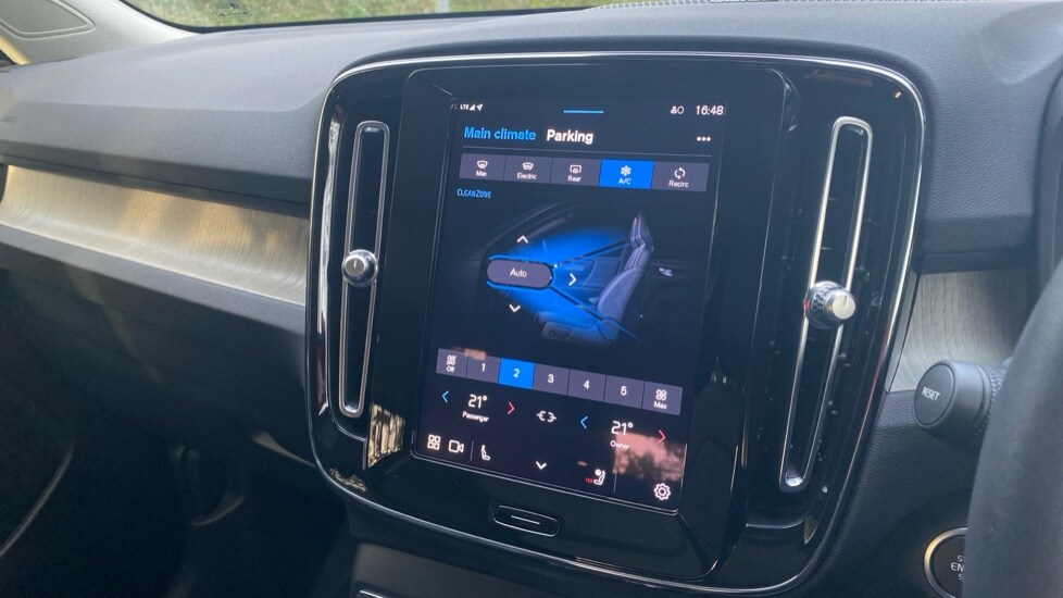 Used Volvo XC40 2023 for sale - 78206710: Photo 37