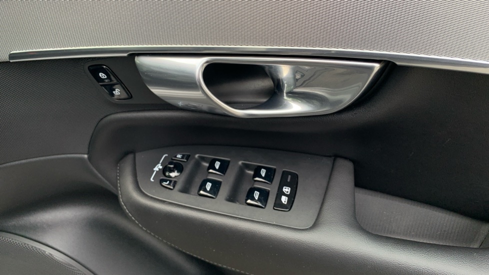 Used Volvo XC90 2023 for sale - 75996849: Photo 35