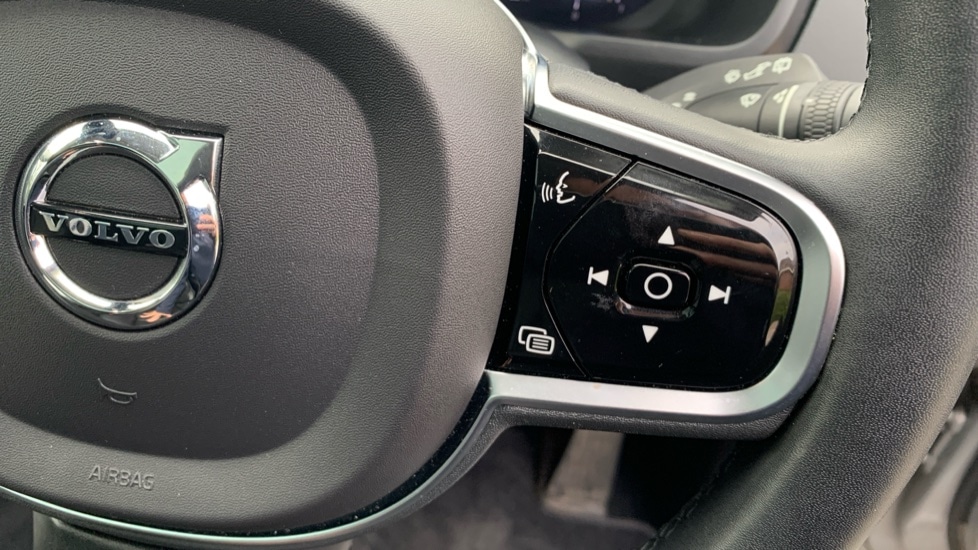 Used Volvo XC90 2023 for sale - 75996849: Photo 39