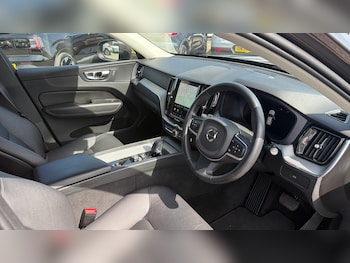 Used Volvo XC60 2024 for sale - 78643636: Photo