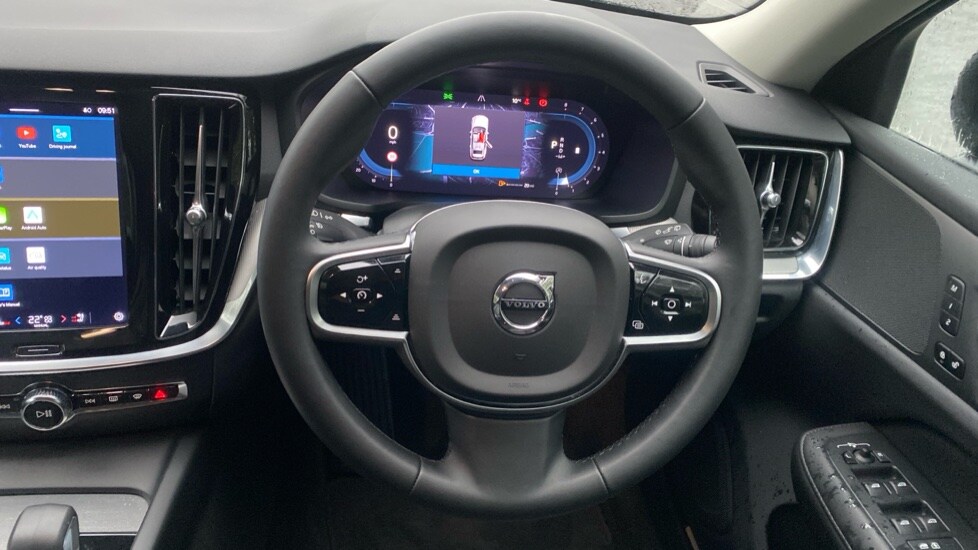 Used Volvo V60 2023 for sale - 77360547: Photo 10