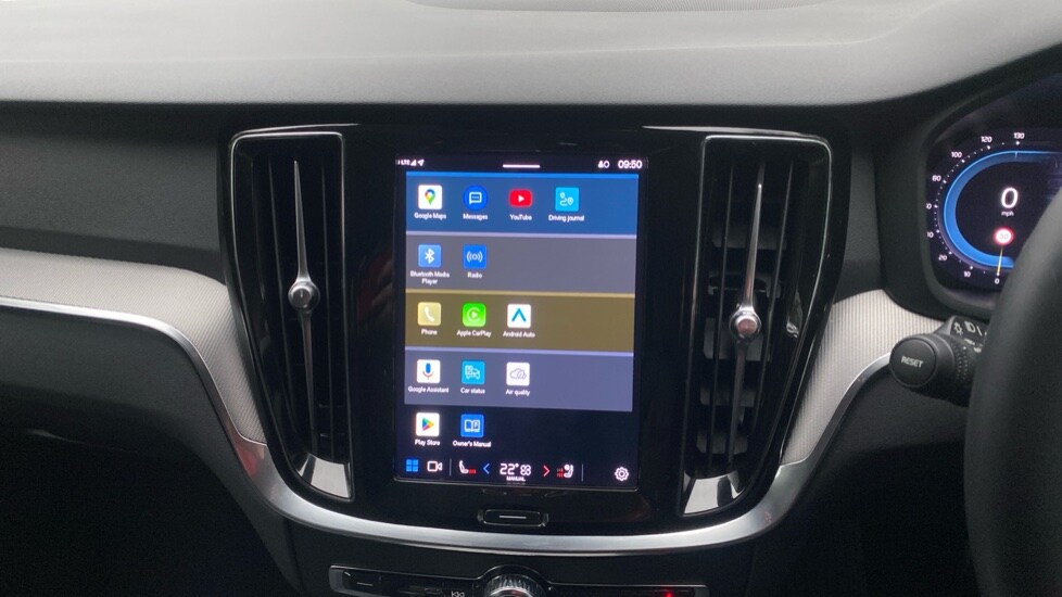 Used Volvo V60 2023 for sale - 77360547: Photo 12