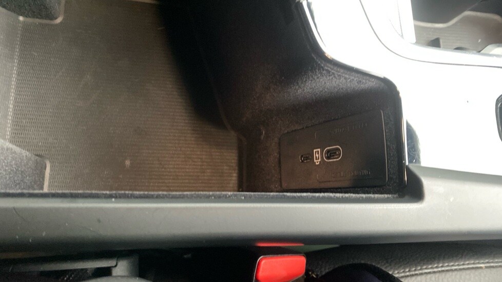 Used Volvo V60 2023 for sale - 77360547: Photo 36