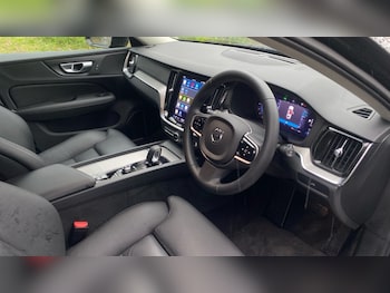 Used Volvo V60 2023 for sale - 77360547: Photo