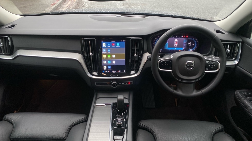 Used Volvo V60 2023 for sale - 77360547: Photo 5