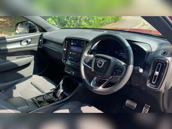Used Volvo XC40 2022 for sale - 75441399: Photo