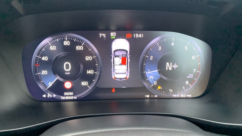 Used Volvo XC40 2021 for sale - 76971273: Photo 11