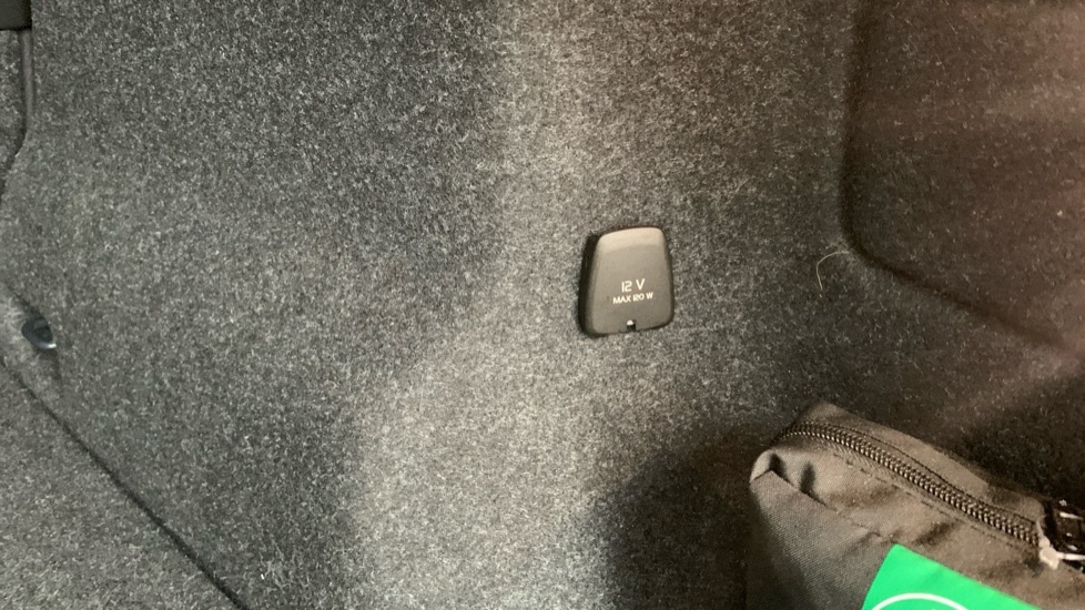 Used Volvo XC40 2021 for sale - 76971273: Photo 15