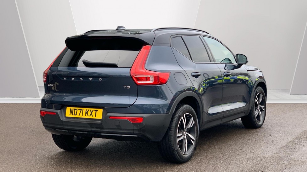 Used Volvo XC40 2021 for sale - 76971273: Photo 2
