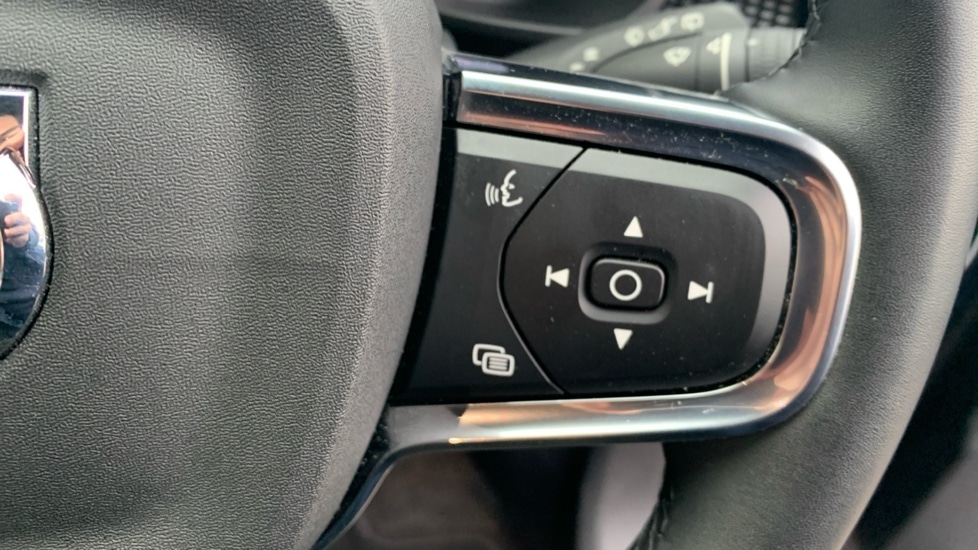 Used Volvo XC40 2021 for sale - 76971273: Photo 32