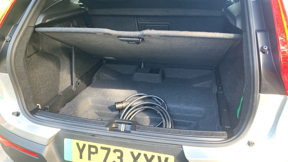 Used Volvo XC40 2023 for sale - 75967007: Photo 15