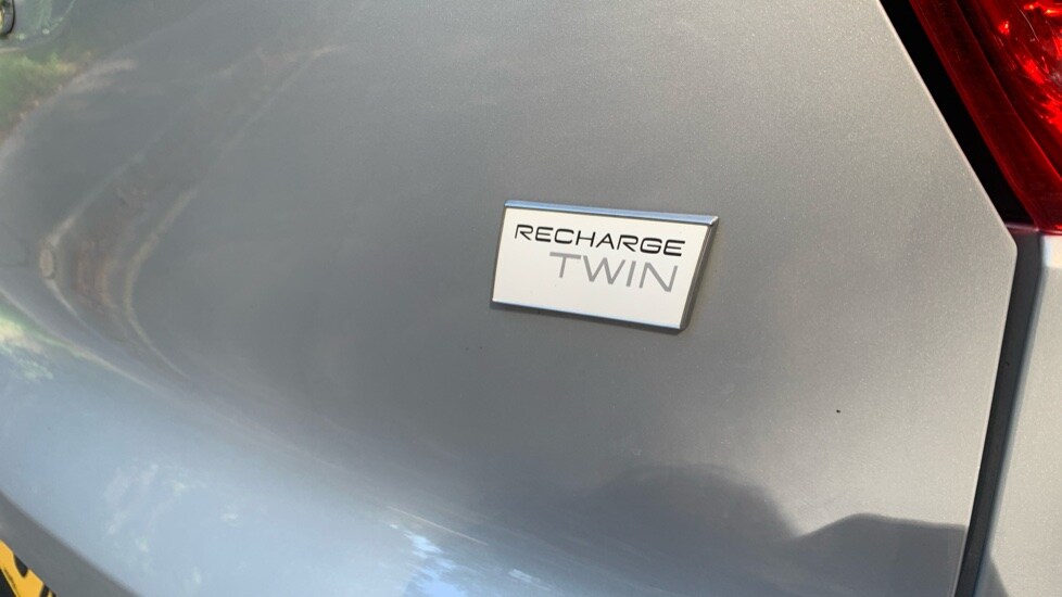 Used Volvo XC40 2023 for sale - 75967007: Photo 22