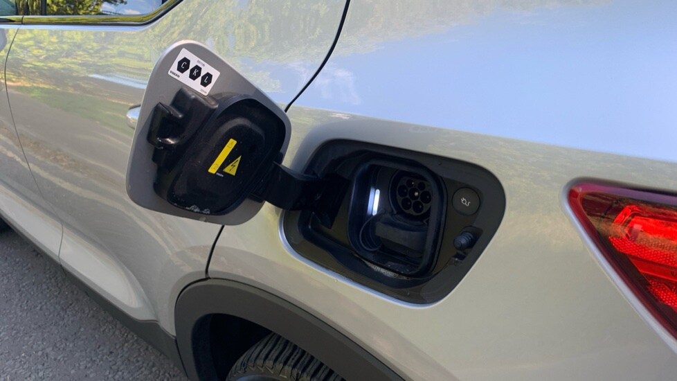 Used Volvo XC40 2023 for sale - 75967007: Photo 29