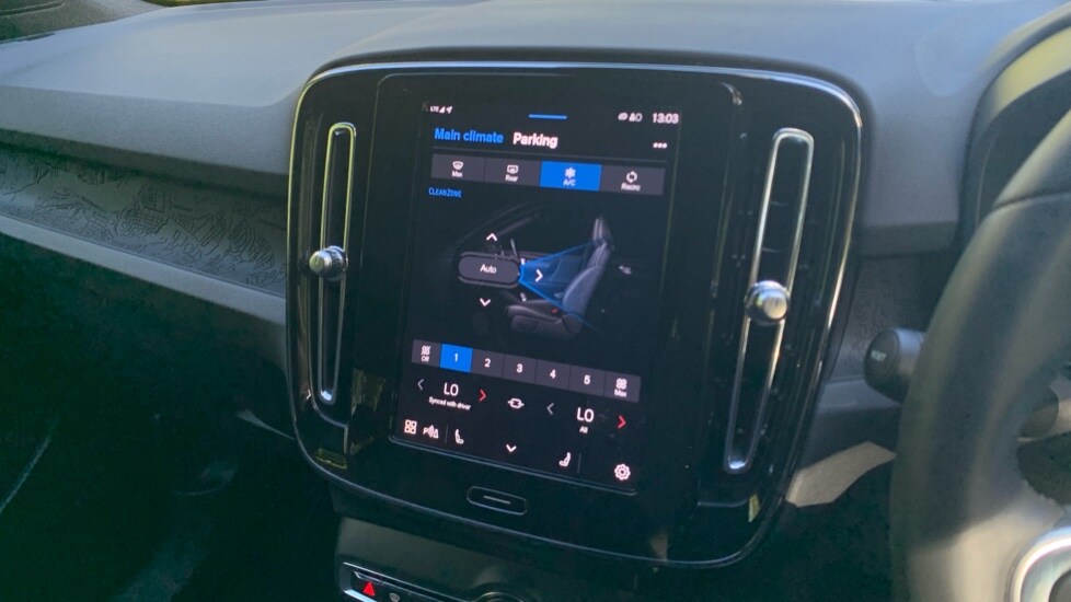 Used Volvo XC40 2023 for sale - 75967007: Photo 42