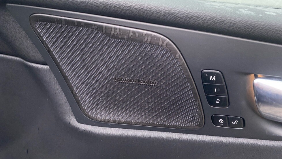 Used Volvo XC60 2025 for sale - 77725977: Photo 35