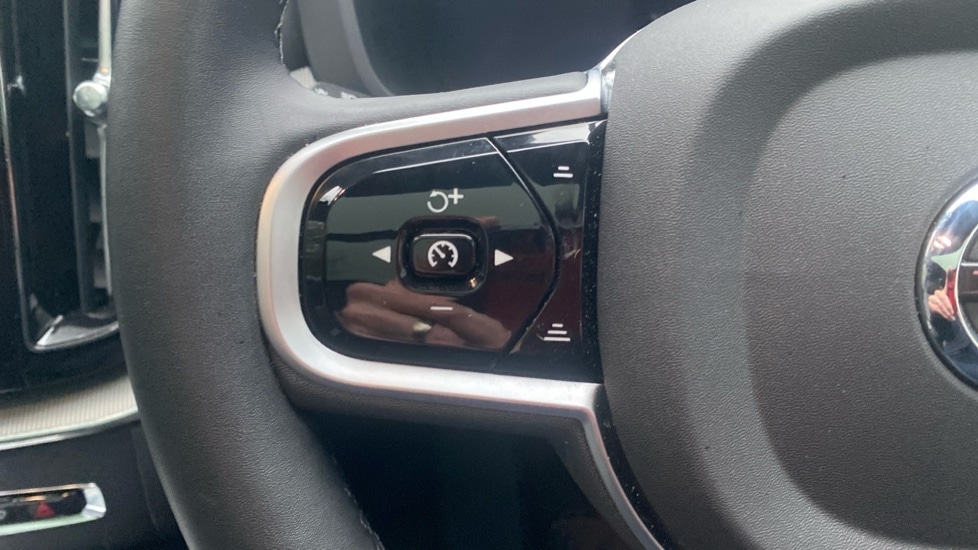 Used Volvo XC60 2025 for sale - 77725977: Photo 38