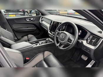 Used Volvo XC60 2022 for sale - 78729823: Photo
