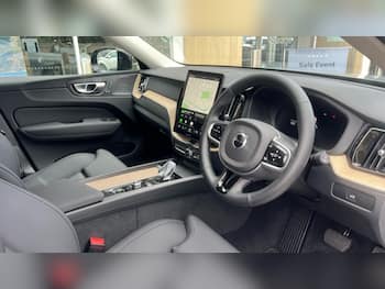 Used Volvo XC60 2025 for sale - 79663054: Photo