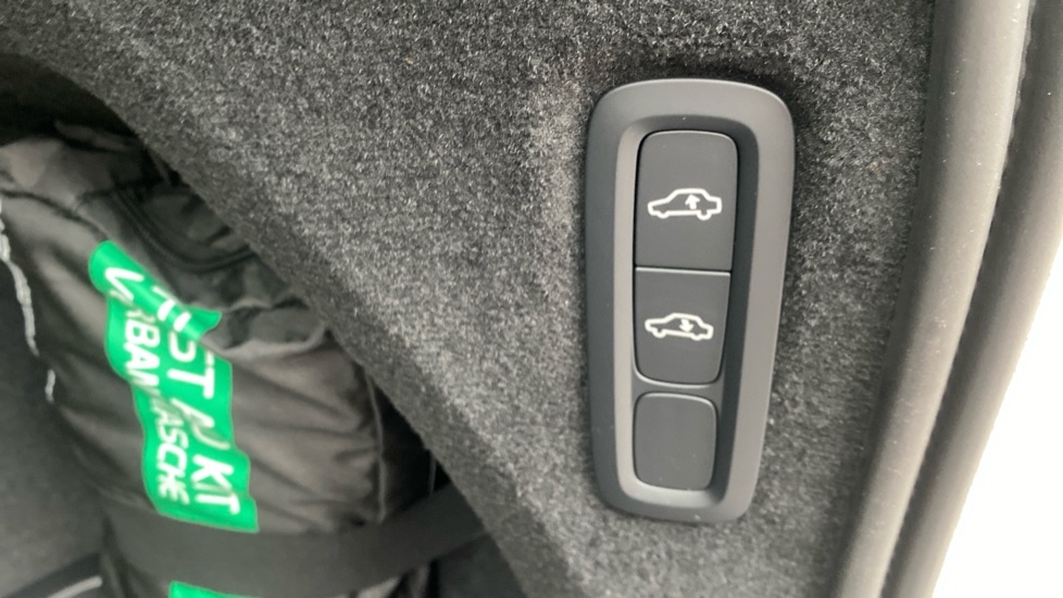 Used Volvo XC90 2025 for sale - 77552240: Photo 16