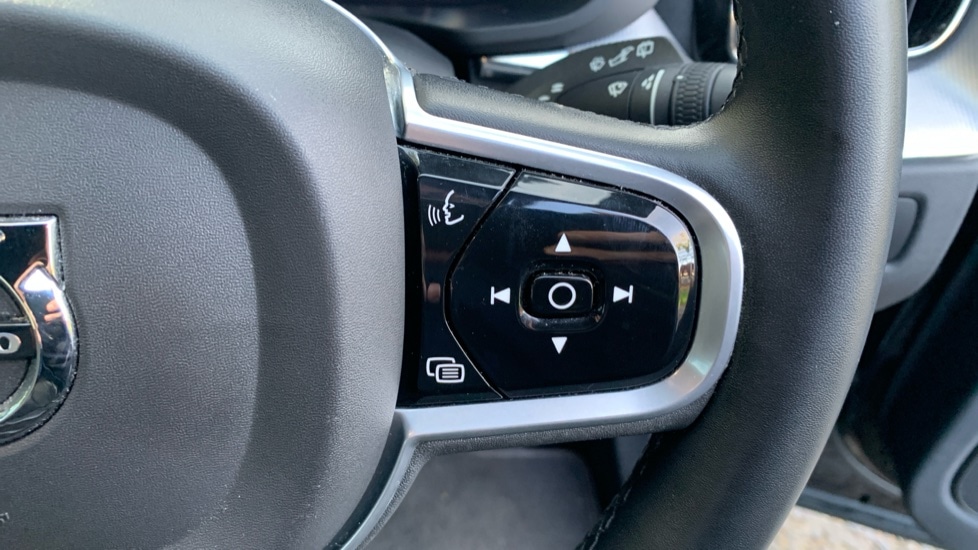 Used Volvo XC60 2022 for sale - 76780349: Photo 18