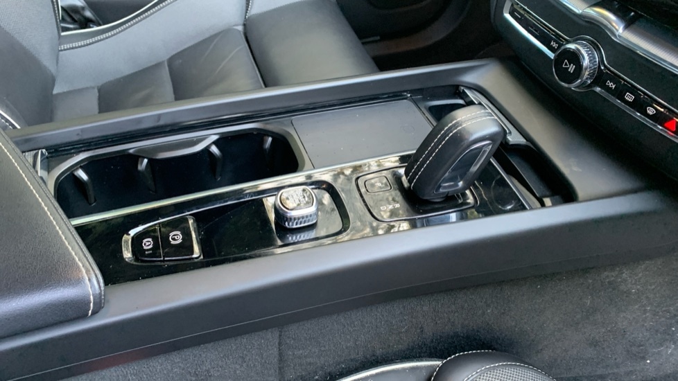 Used Volvo XC60 2022 for sale - 76780349: Photo 23