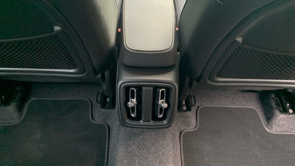 Used Volvo XC40 2024 for sale - 75929757: Photo 21