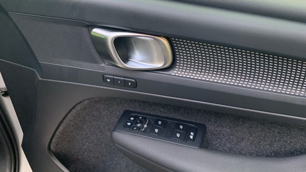 Used Volvo XC40 2024 for sale - 75929757: Photo 26