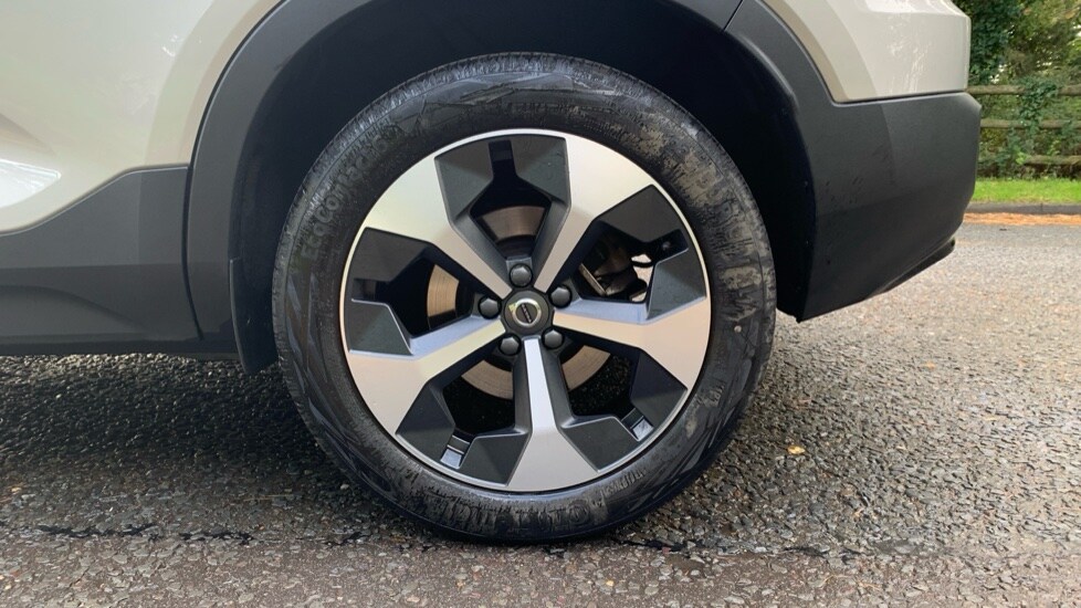 Used Volvo XC40 2024 for sale - 75929757: Photo 35