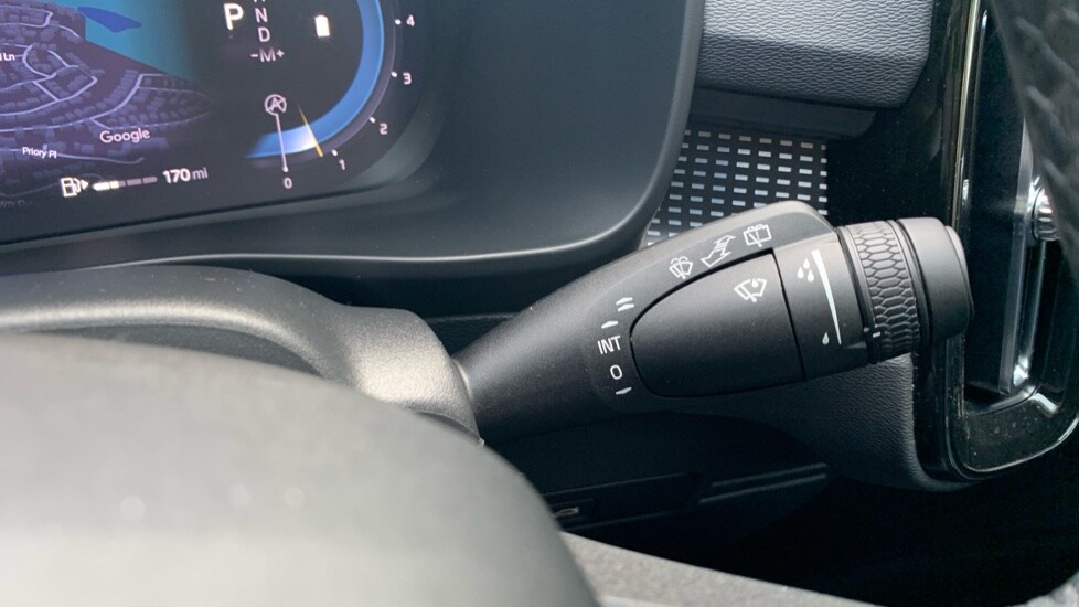 Used Volvo XC40 2024 for sale - 75929757: Photo 44