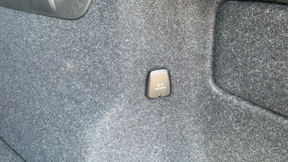 Used Volvo XC40 2024 for sale - 76493938: Photo 20