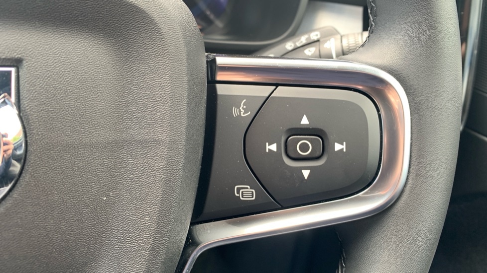 Used Volvo XC40 2024 for sale - 76493938: Photo 31