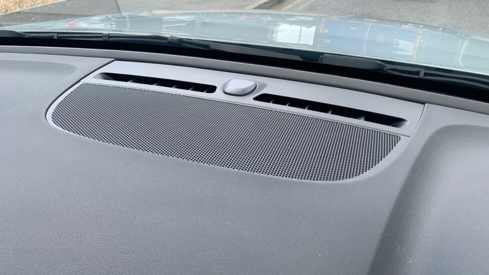 Used Volvo XC40 2024 for sale - 76493938: Photo 43